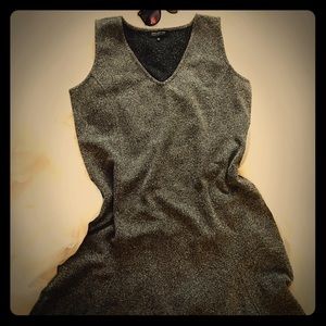 Jones New York Black and White V-neck Dress